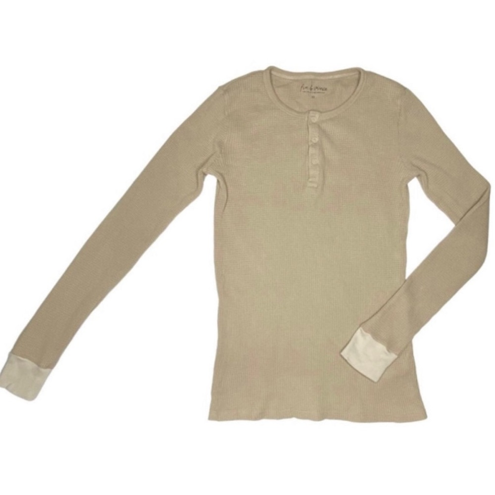 Fin & Vince Mama Henley Waffle Top